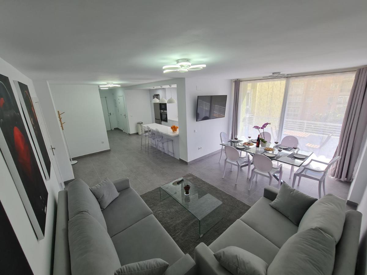 Modern 3 Bedroom Luxury Apartment In Torremolinos Exteriör bild