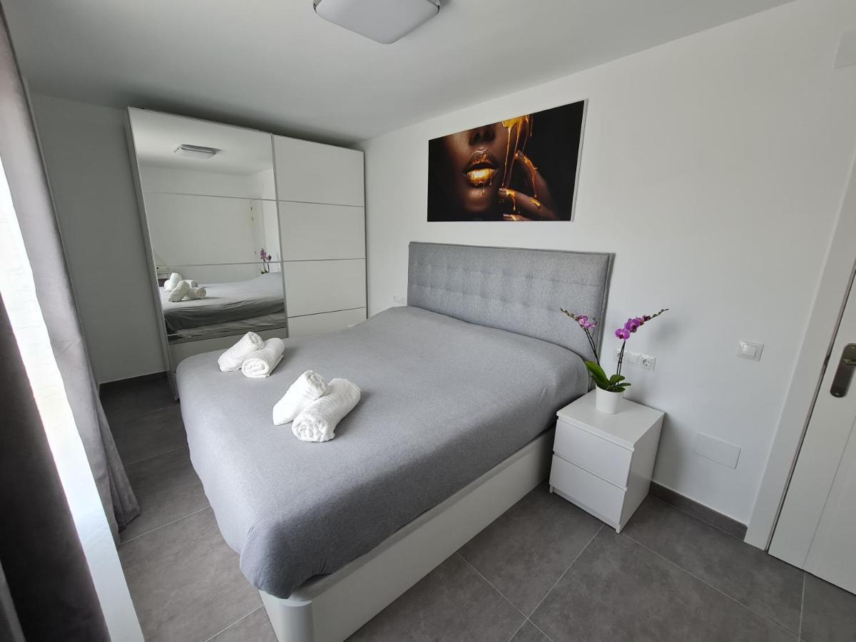 Modern 3 Bedroom Luxury Apartment In Torremolinos Exteriör bild