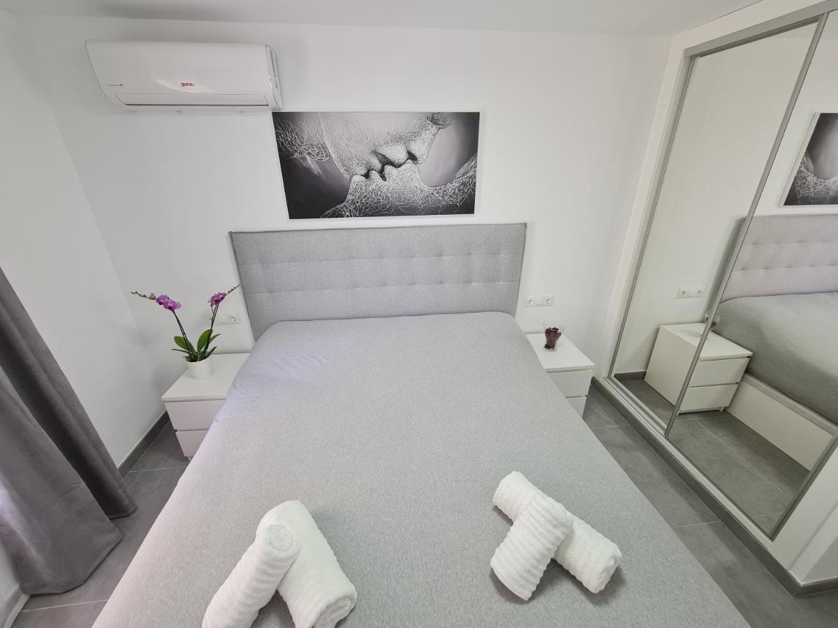 Modern 3 Bedroom Luxury Apartment In Torremolinos Exteriör bild