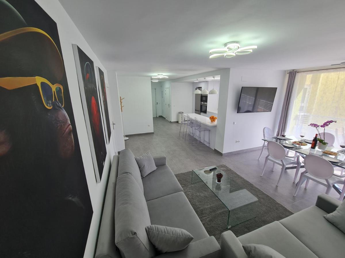 Modern 3 Bedroom Luxury Apartment In Torremolinos Exteriör bild